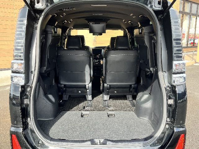 TOYOTA VOXY 4WD 2021