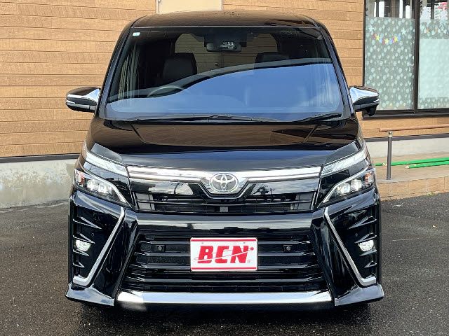 TOYOTA VOXY 4WD 2021