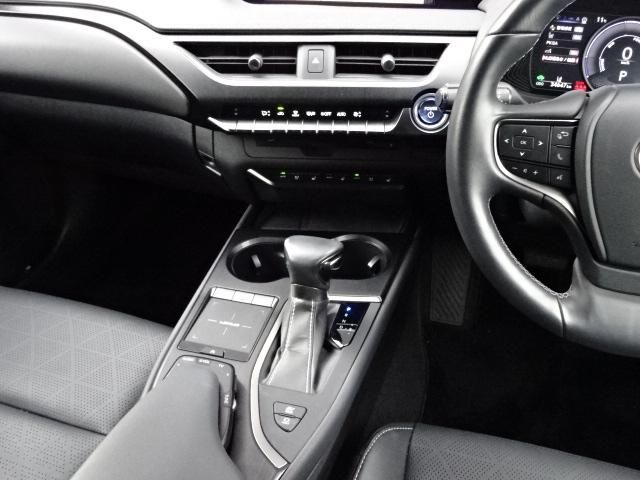 TOYOTA LEXUS UX250h 2019