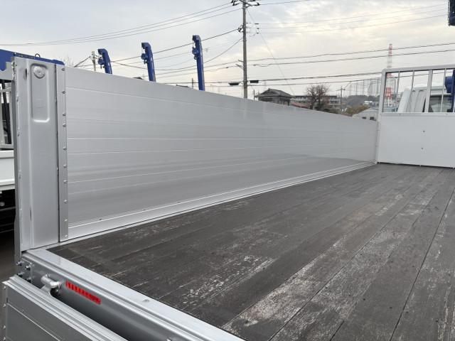 MITSUBISHI FUSOU FIGHTER 2024