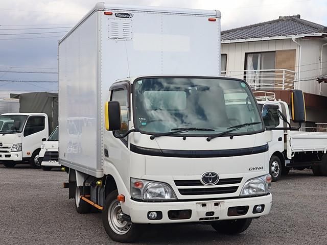 TOYOTA DYNA 2016