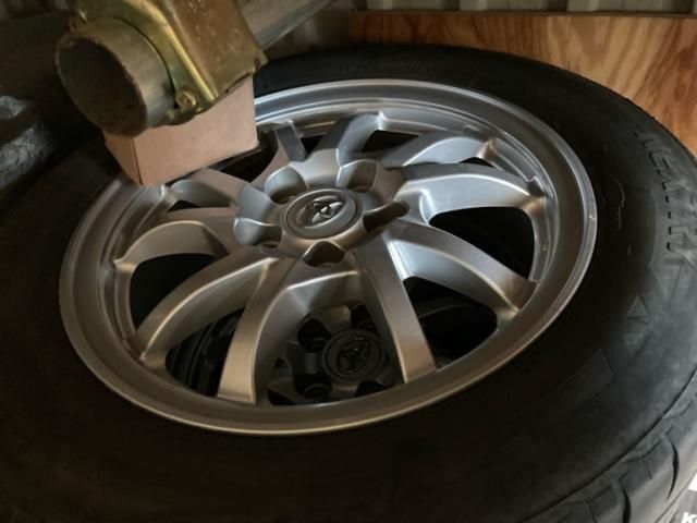 TOYOTA PRIUS Alpha 2013