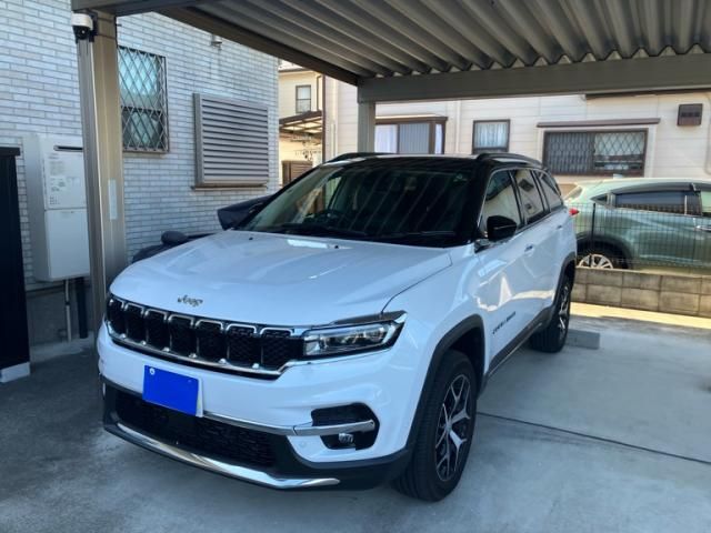 JEEP JEEP COMMANDER 2024