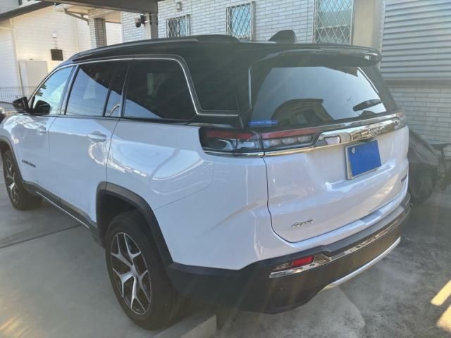 JEEP JEEP COMMANDER 2024