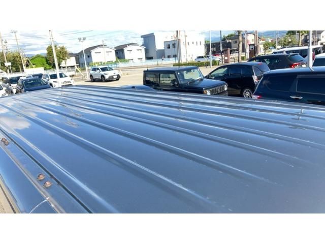 NISSAN NV350 CARAVAN 4WD 2013