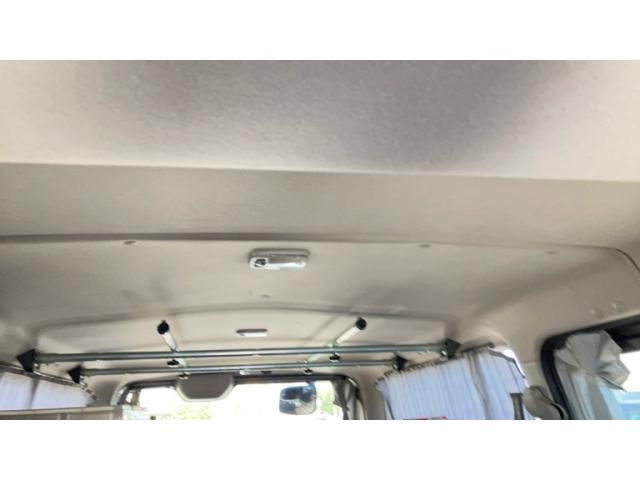 NISSAN NV350 CARAVAN 4WD 2013