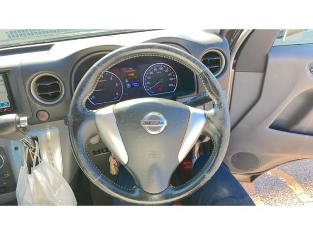 NISSAN NV350 CARAVAN 4WD 2013