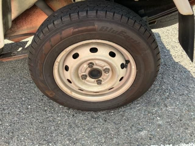 DAIHATSU HIJET truck 2013