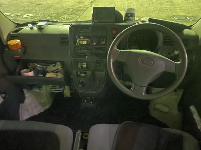 DAIHATSU HIJET CARGO 2011