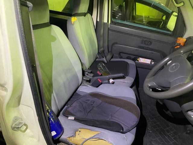 DAIHATSU HIJET CARGO 2011