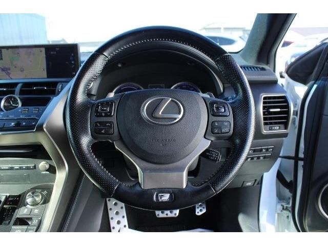 TOYOTA LEXUS NX300h AWD 2017