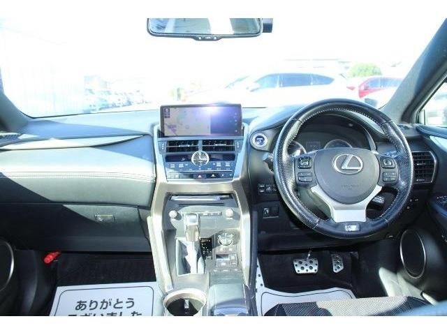 TOYOTA LEXUS NX300h AWD 2017