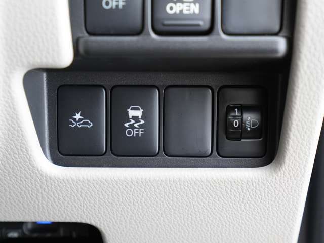 MITSUBISHI eK SPACE 4WD 2017