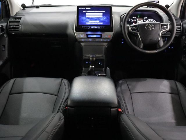 TOYOTA LANDCRUISER PRADO 2021