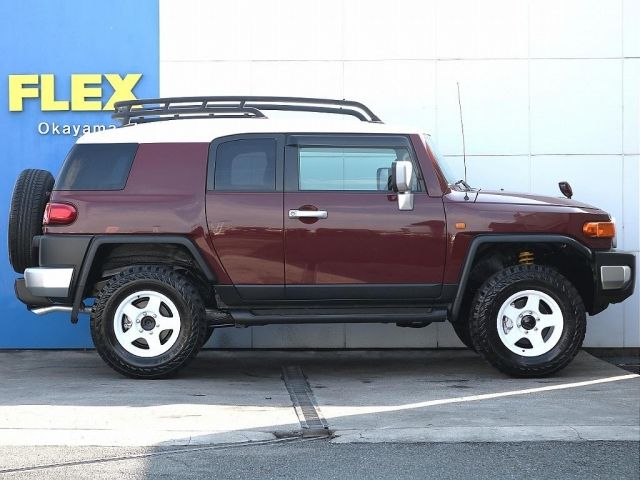 TOYOTA FJ CRUISER 4WD 2011