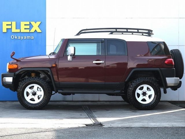 TOYOTA FJ CRUISER 4WD 2011