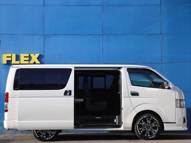 TOYOTA HIACE van 2WD 2019