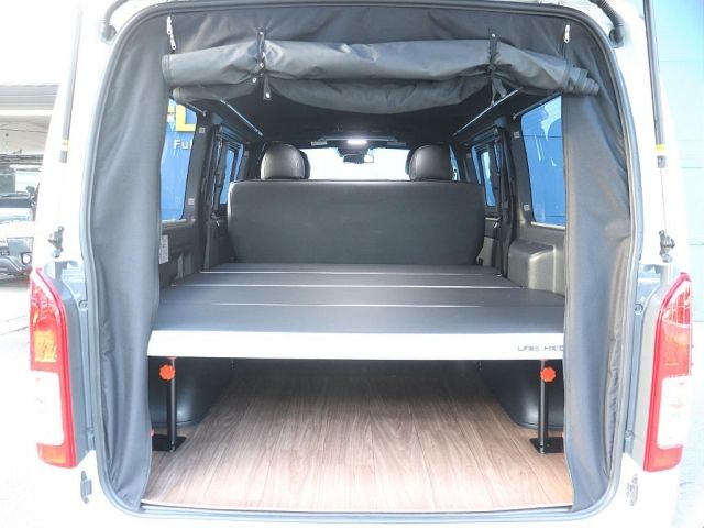 TOYOTA HIACE van 2WD 2019