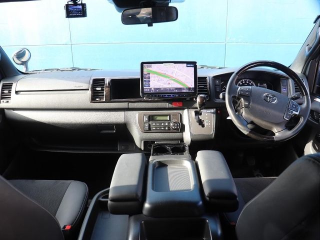 TOYOTA HIACE van 2WD 2021