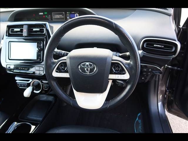 TOYOTA PRIUS 4WD 2016