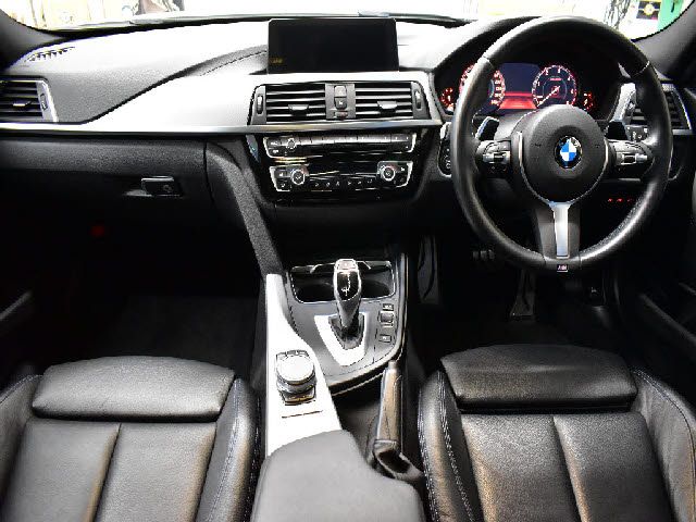 BMW BMW 3series TOURING 2018