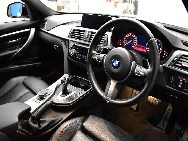 BMW BMW 3series TOURING 2018