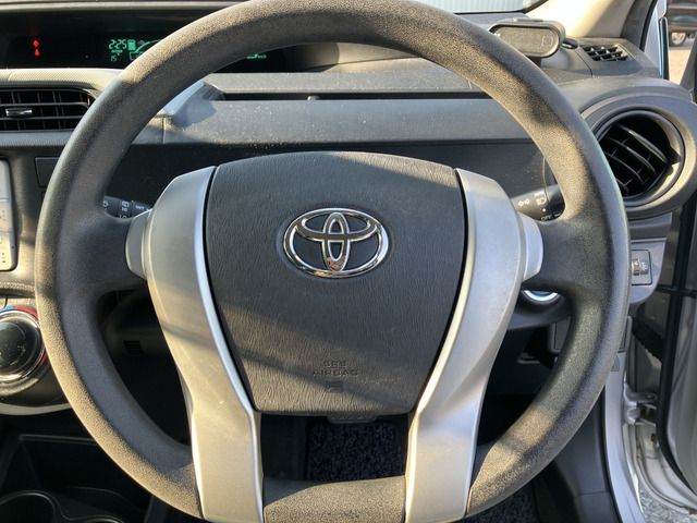 TOYOTA AQUA 2012