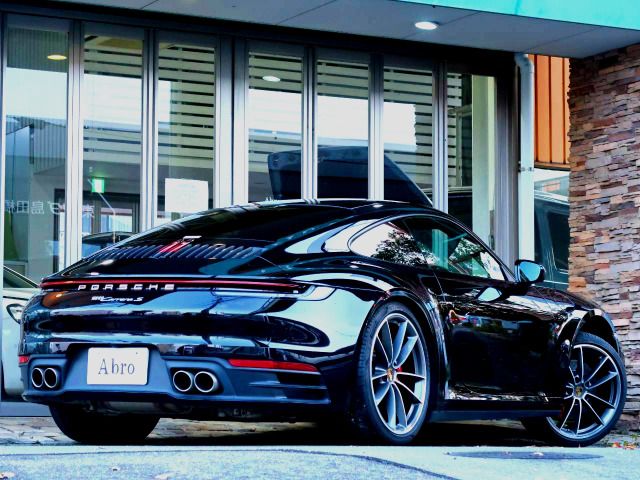 PORSCHE PORSCHE 911 2019