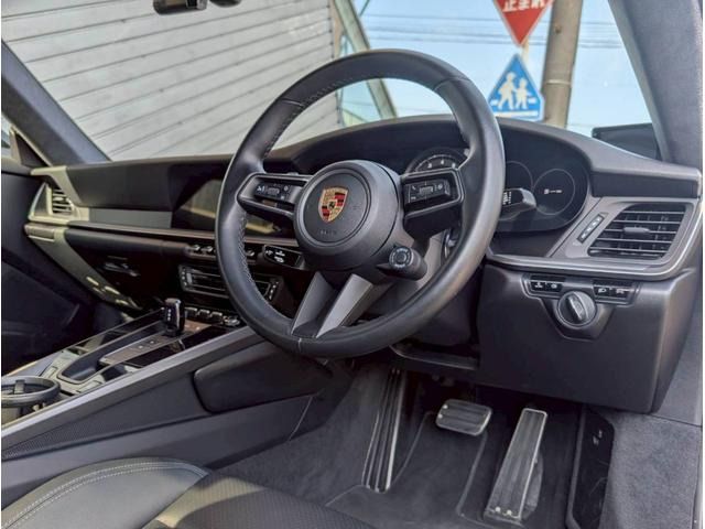 PORSCHE PORSCHE 911 2019