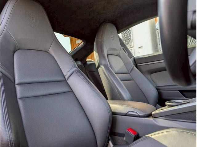 PORSCHE PORSCHE 911 2019