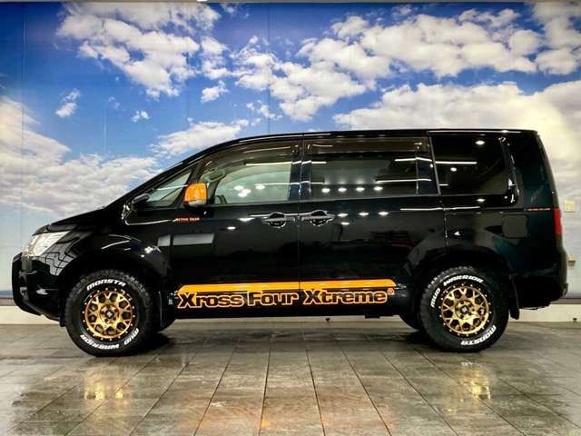 MITSUBISHI DELICA D:5 4WD 2011