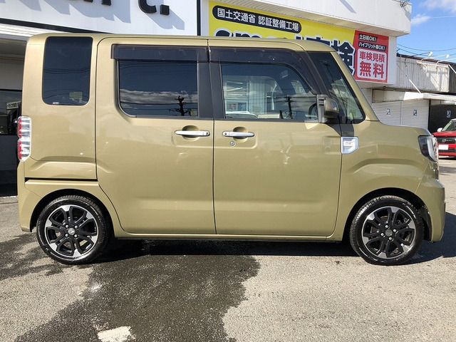 DAIHATSU WAKE 2018