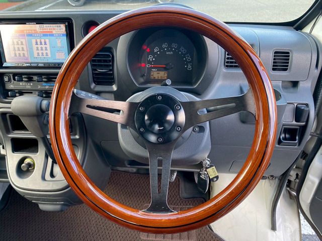 DAIHATSU HIJET deckvan 2014