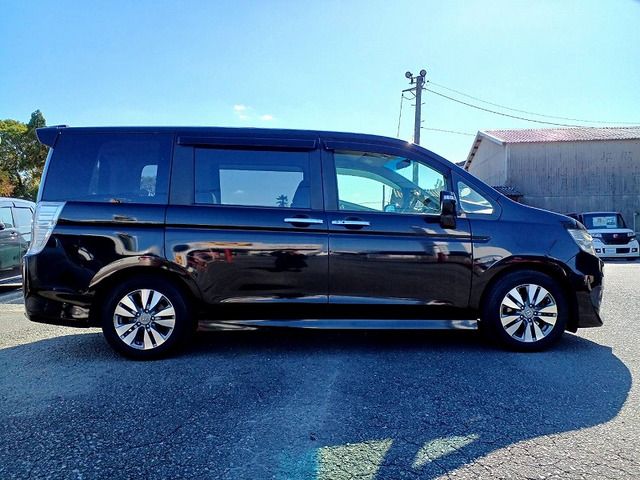 HONDA STEPWAGON SPADA 2014