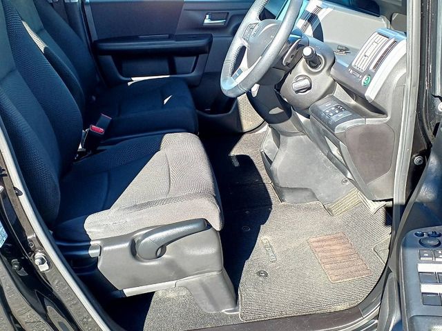 HONDA STEPWAGON SPADA 2014