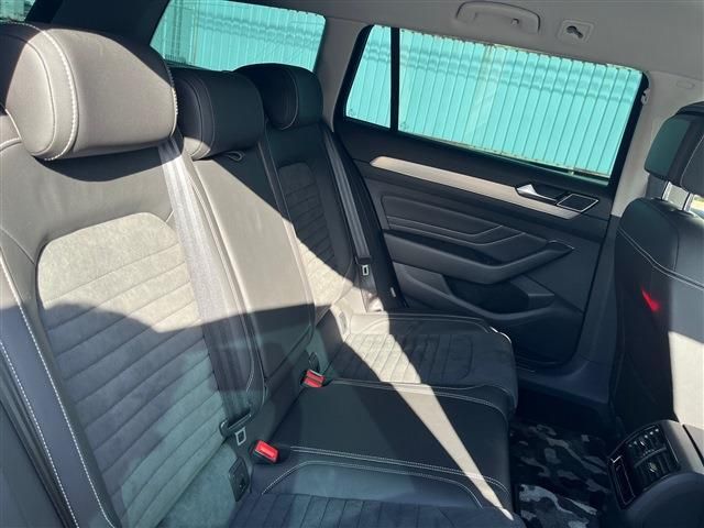 VOLKSWAGEN VOLKSWAGEN PASSAT VARIANT 2022