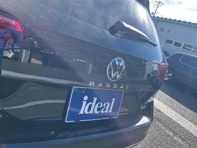 VOLKSWAGEN VOLKSWAGEN PASSAT VARIANT 2022