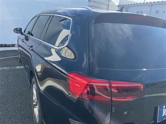 VOLKSWAGEN VOLKSWAGEN PASSAT VARIANT 2022