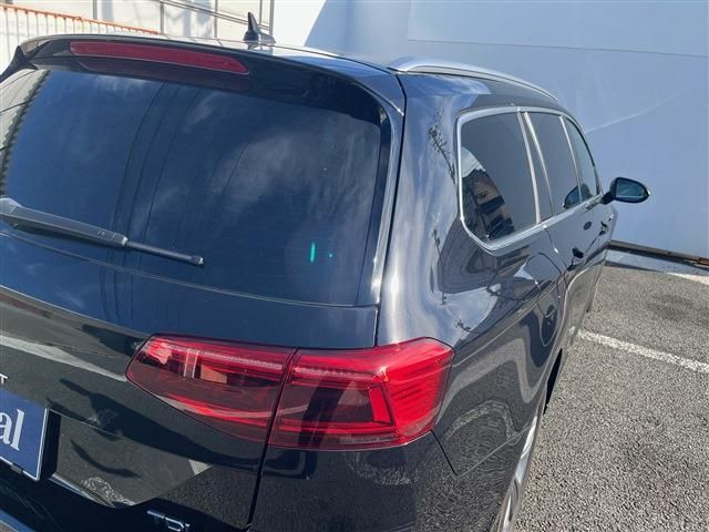 VOLKSWAGEN VOLKSWAGEN PASSAT VARIANT 2022