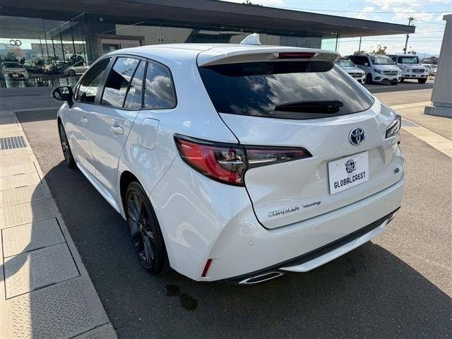 TOYOTA COROLLA TOURING HYBRID 2021