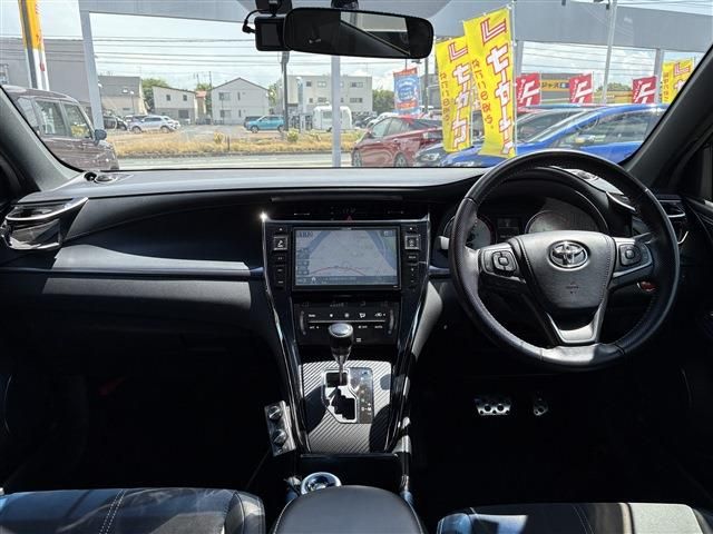 TOYOTA HARRIER 4WD 2016