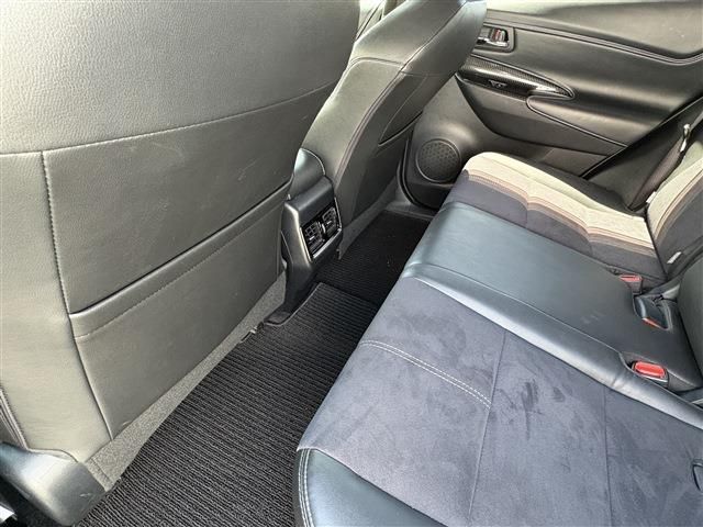 TOYOTA HARRIER 4WD 2016