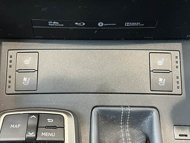 TOYOTA LEXUS IS300h 2016