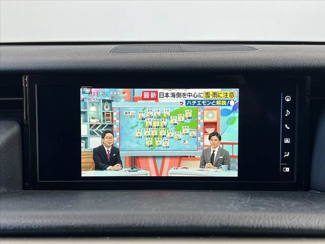 TOYOTA LEXUS IS300h 2016