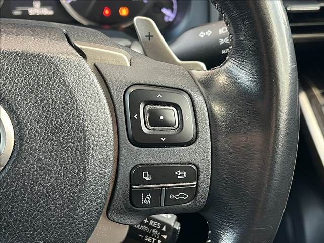 TOYOTA LEXUS IS300h 2016