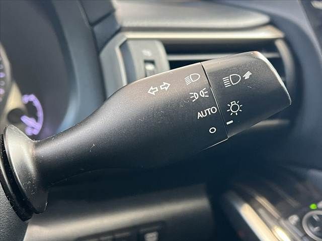 TOYOTA LEXUS IS300h 2016