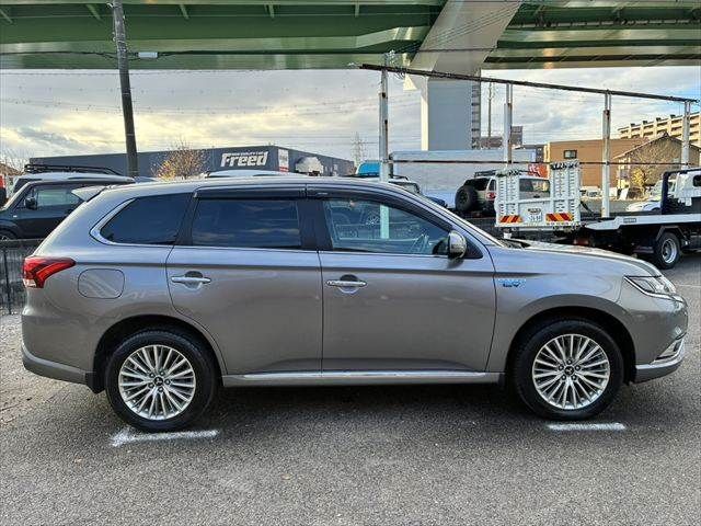 MITSUBISHI OUTLANDER PHEV 2018