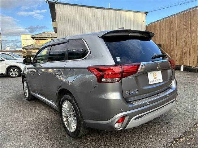 MITSUBISHI OUTLANDER PHEV 2018