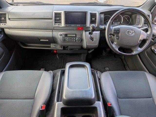 TOYOTA HIACE van 4WD 2019