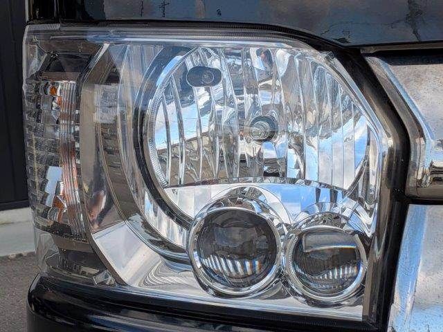 TOYOTA HIACE van 4WD 2019